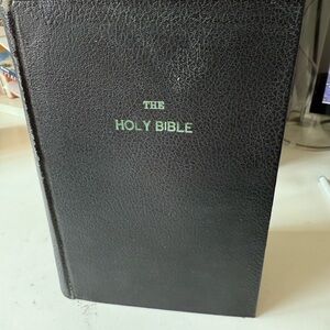 The Holy Bible Self Pronouncing Edition by J. l. Nichols & Company Early 1900’s